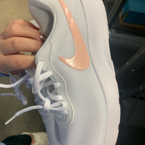 Nike Shoes - Picture 3 of 5